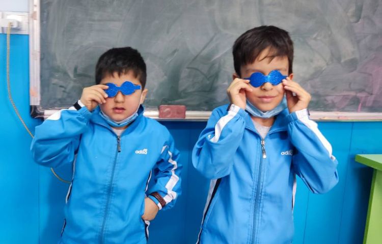 :فارسی، دست ورزی عینک مربوط به صدای (ع) 4