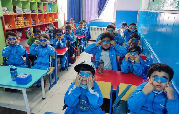 :فارسی، دست ورزی عینک مربوط به صدای (ع)