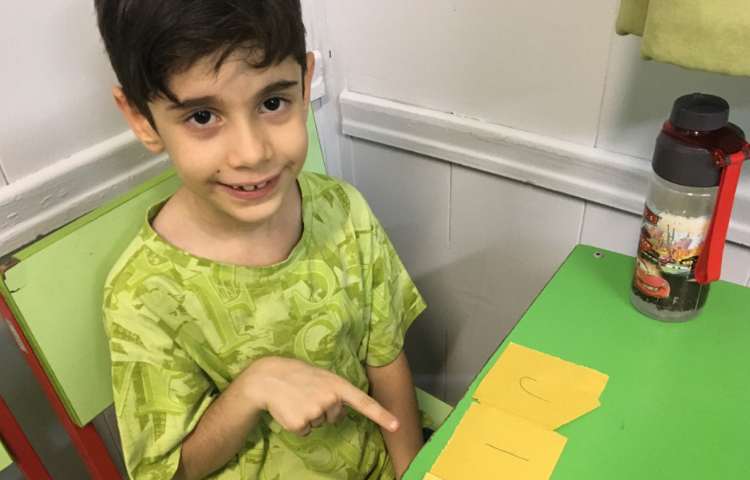 فارسی، دست ورزی نشانه های به هم ریخته 4