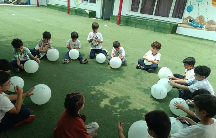 فارسی, دیکته ی خلاق بادکنکی انجام شد. 3