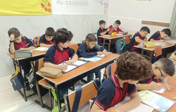 فارسی (روانخوانی درس ستایش)