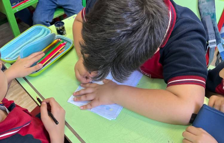 فارسی، زنگ خلاقیت، نوشتن و طراحی کتاب داستان 5