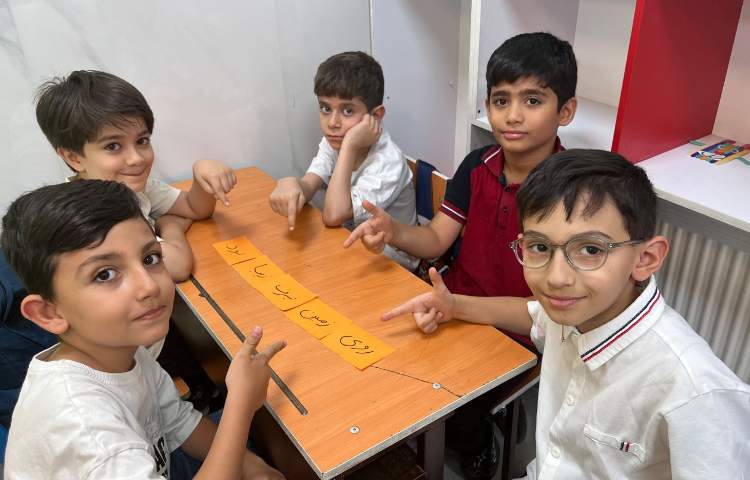 فارسی :ساخت جمله سازی با کلمات بهم ریخته 4