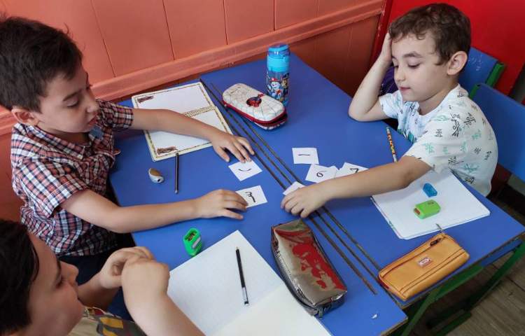 :فارسی، ساخت کلمات با استفاده از حروف در هم ریخته 1