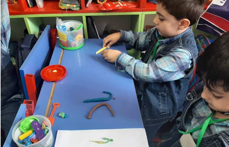 :فارسی، ساخت کلمات جدید با خمیر بازی، کلاس سیب 1