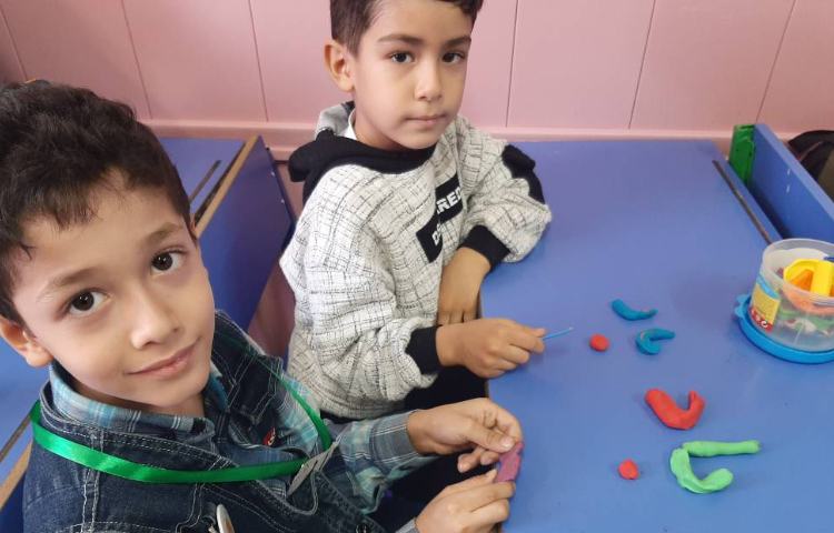 :فارسی، ساخت کلمات جدید با خمیر بازی، کلاس سیب 2