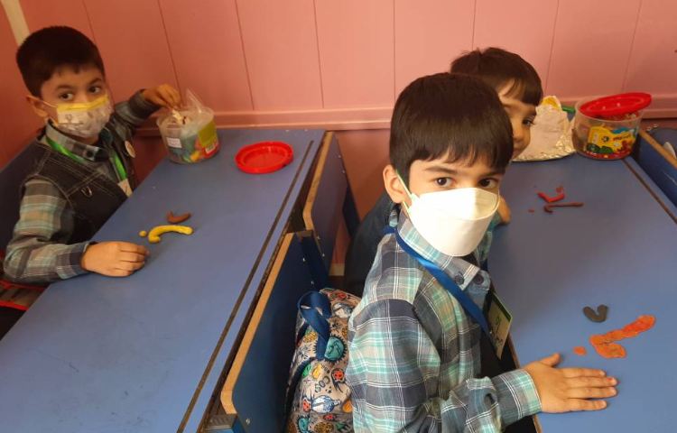 :فارسی، ساخت کلمات جدید با خمیر بازی، کلاس سیب 6