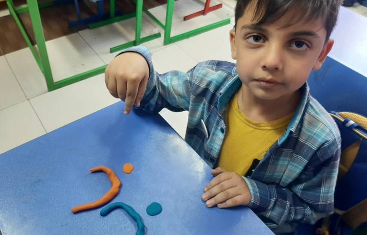 :فارسی، ساخت کلمات جدید با خمیر بازی، کلاس سیب