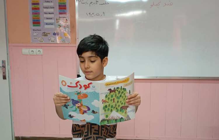 فارسی مبحث جمله سازی و قصه گویی با بازی بشقاب ها 4