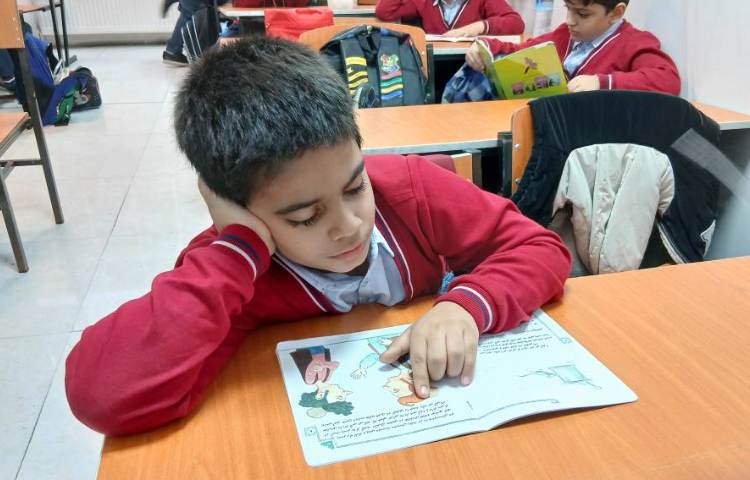 فارسی مبحث: زنگ کتابخوانی فردی، جهت تقویت روانخوانی و افزایش تمرکز و دقت دانش آموزان 4