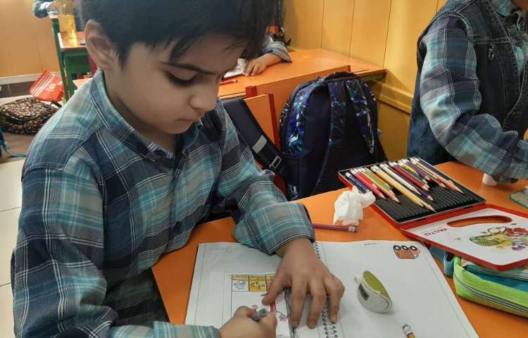 :فارسی، نشانه م، کلاس توت فرنگی 2