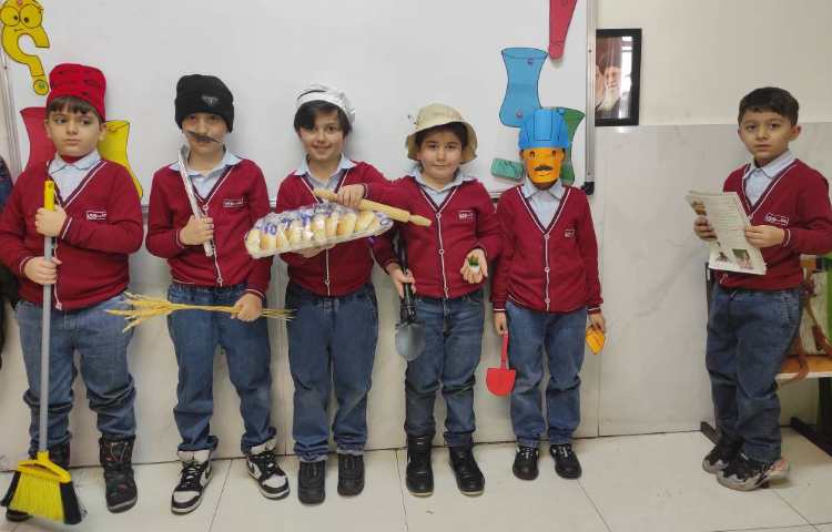 فارسی نمایش درس دوستان ما 1