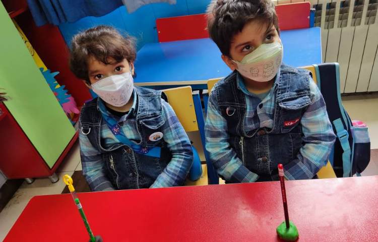 :فارسی نوشتاری،ساخت جامدادی با خمیر،کلاس شاپرک 8