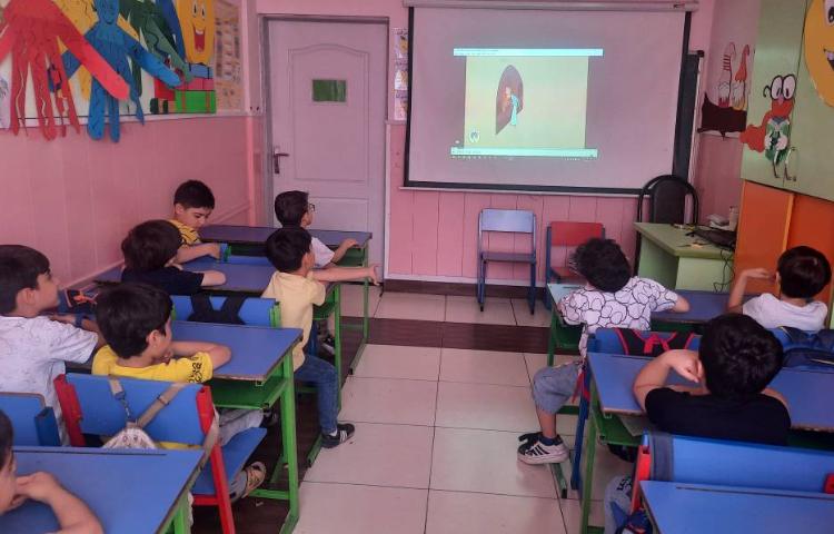 : فارسی پرلز، دیدن ضرب المثل دوستی خاله خرسه 1