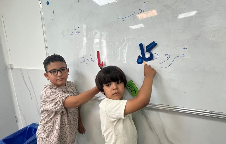 فارسی : پیشوند ها و پسوند ها در کلمات 2