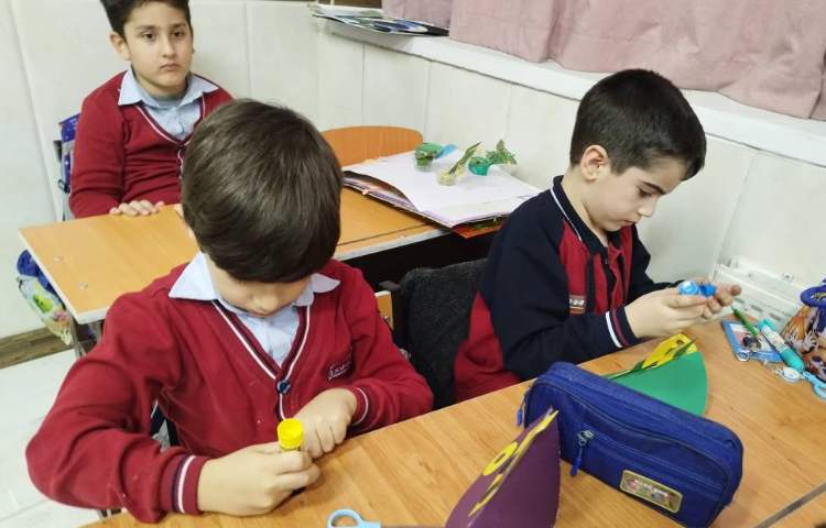 فارسی کاردستی نشانه ی ( ی غیر آخر، ی آخر) 3