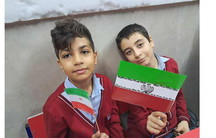 فارسی کاردستی پرچم برای سرود ای ایران 3