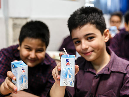 آیا توزیع شیر در مدارس فراموش می‌شود؟