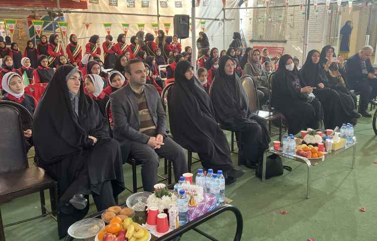 فرا رسیدن سالروز پیروزی انقلاب اسلامی بر فجر آفرینان مبارک باد 15