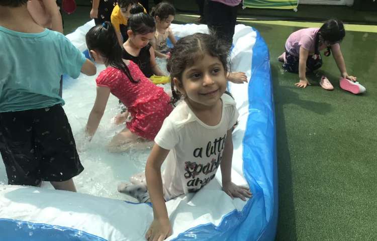 (فستیوال آب بازی) 3