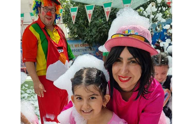 فستیوال آب و کف در دبستان دخترانه پرتو علوی