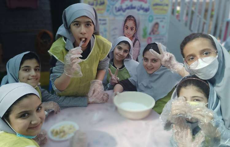 فستیوال تخم مرغ و پنکیک های رنگی 2