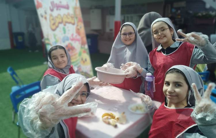 فستیوال تخم مرغ و پنکیک های رنگی 3