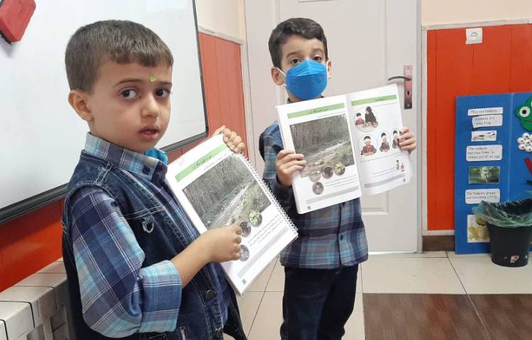 :فصل 2 علوم و آزمایشگاه(آشنایی با اعضای بدن و حواس پنجگانه)، کلاس توت فرنگی