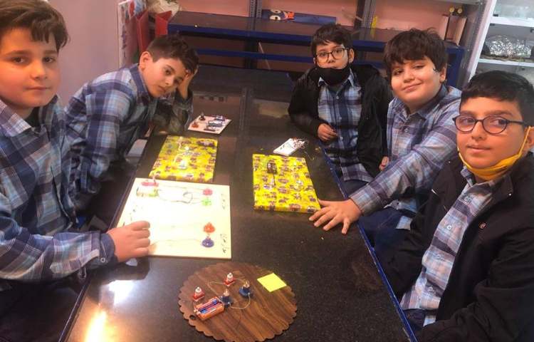 فعالیتهای آموزشی دانش آموزان پایه چهارم 1