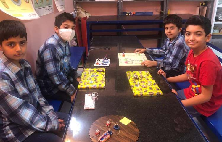 فعالیتهای آموزشی دانش آموزان پایه چهارم 2