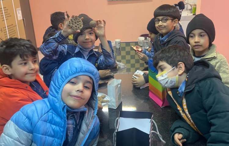 فعالیتهای آموزشی و فوق برنامه پایه اول دبستان 4