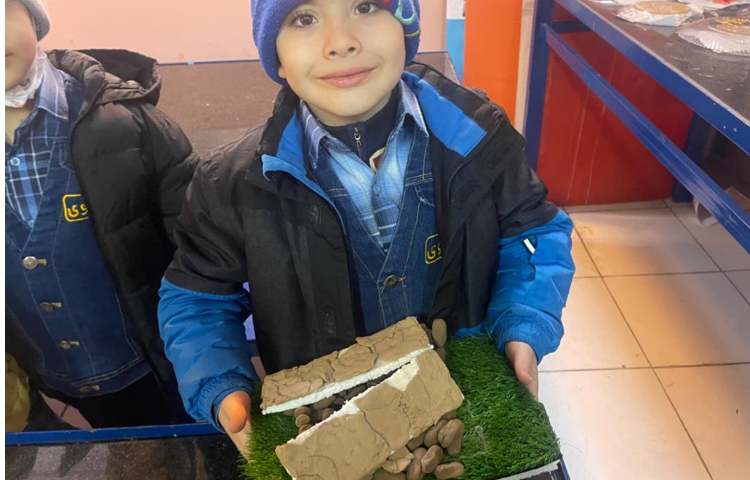 فعالیتهای آموزشی و فوق برنامه پایه اول دبستان 5