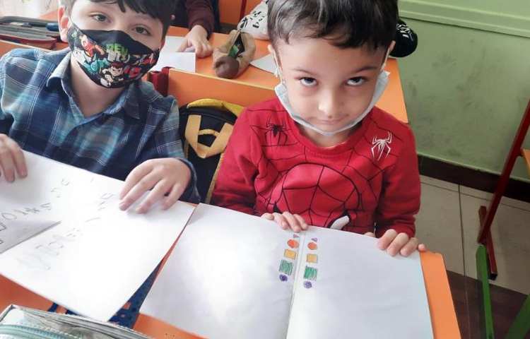 فعالیتهای آموزشی پایه اول دبستان 1