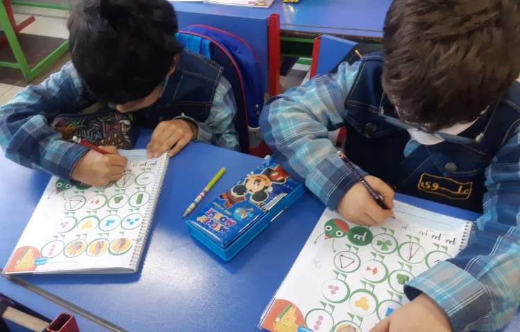 فعالیتهای آموزشی پایه اول دبستان 6