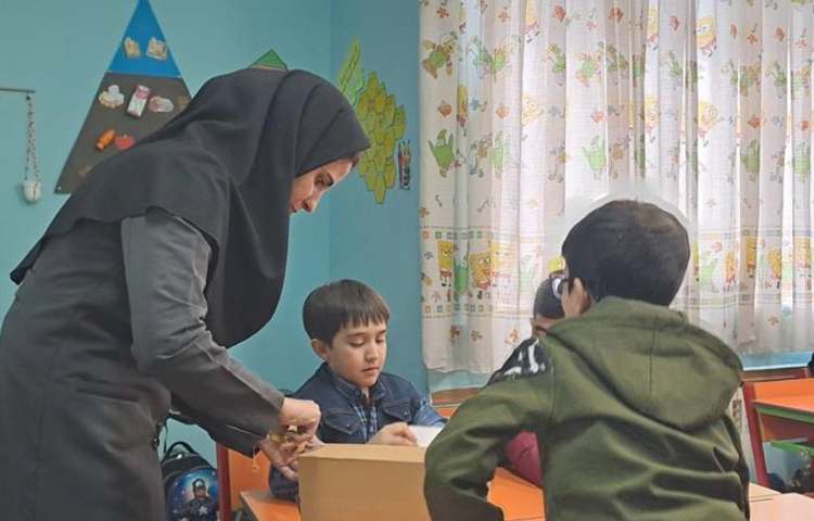 فعالیتهای آموزشی پایه سوم دبستان 8