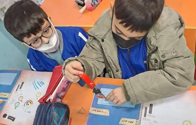 فعالیتهای آموزشی پایه سوم دبستان 9