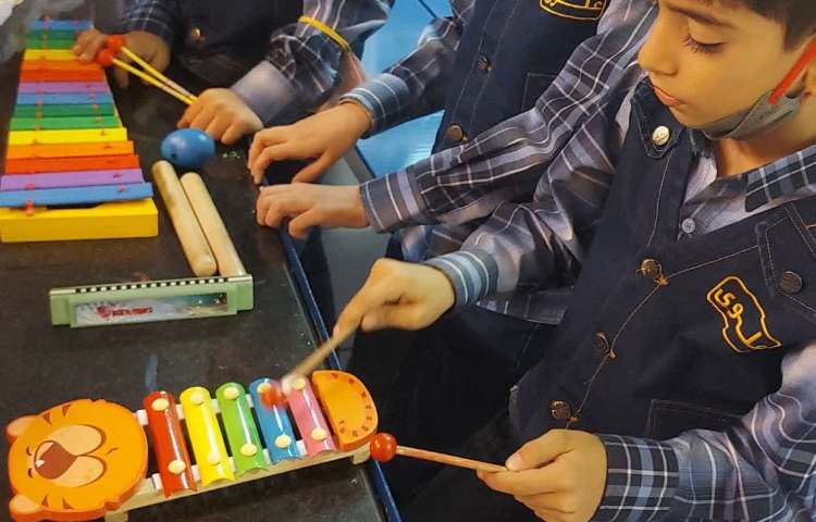 فعالیتهای خلاق درس پنجم علوم (رمز را پیدا کن ) 3