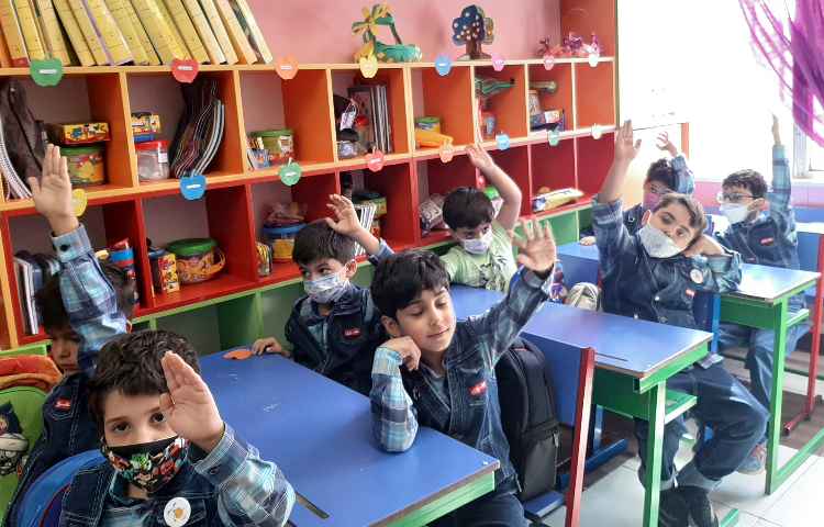 :فعالیتهای درسی هفته اول کلاس سیب 6