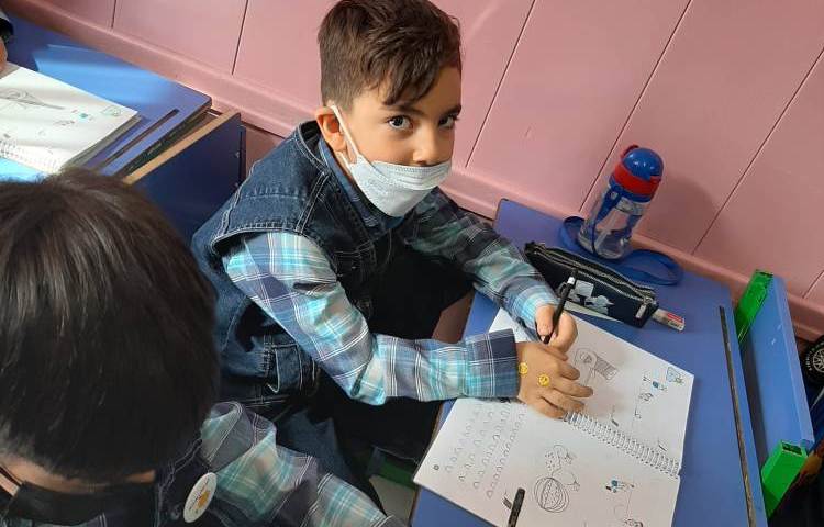 :فعالیتهای درسی کلاس سیب 7