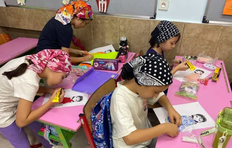 فعالیت -making handcrafts استیج Freer practice 1