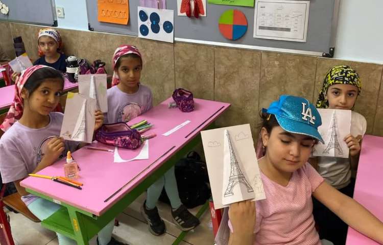 فعالیت -making handcrafts استیج Freer practice 2