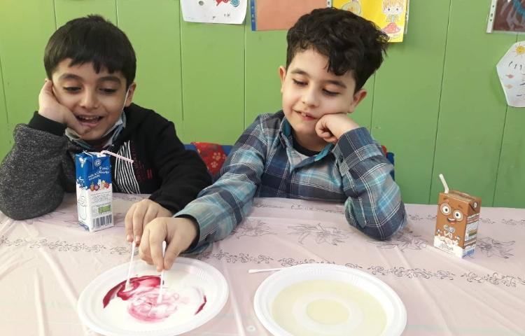 :فعالیت بازی رنگ ها (هفته علوم)