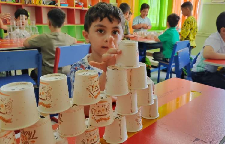 :فعالیت بازی ساختنی، برج سازی 4