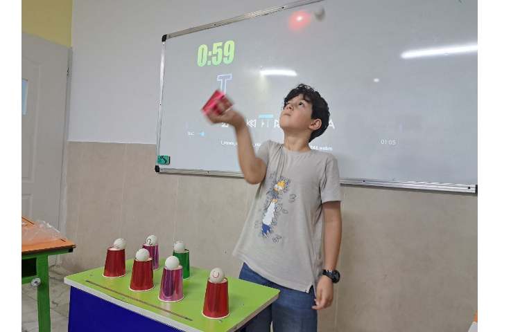 فعالیت catch the ball برای مروز مطالب 2