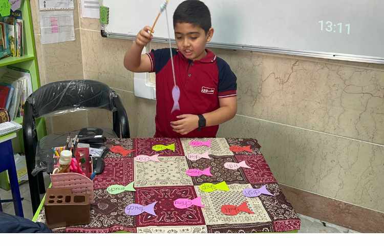 فعالیت تمرین مثال های phonics 4