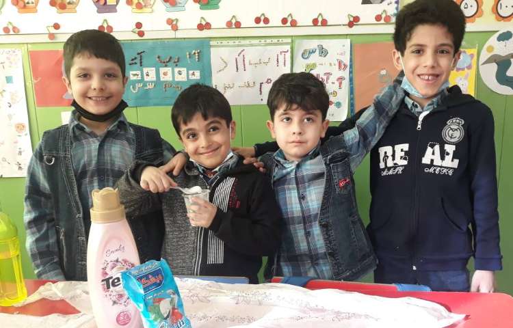 :فعالیت جشن برفی و ساخت برف مصنوعی 5