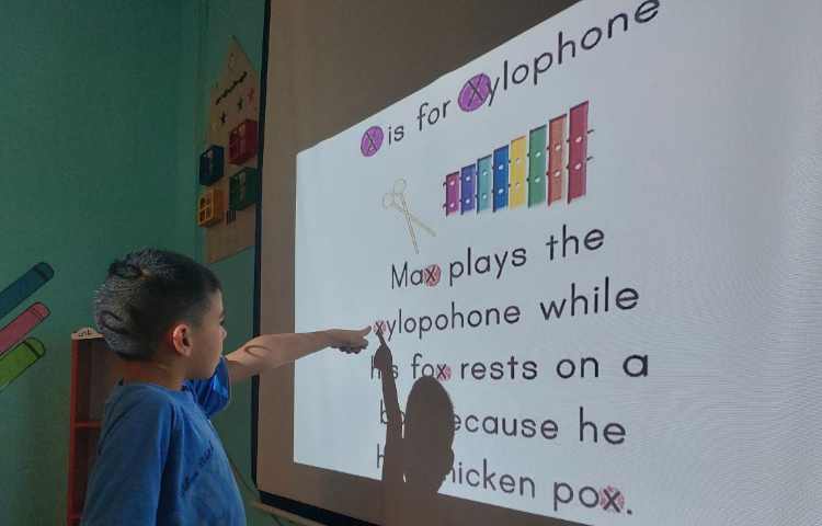 فعالیت جمله خوانی به زبان انگلیسی