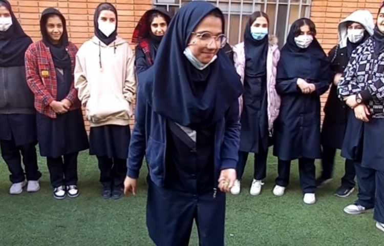 فعالیت در بخش زبان 4