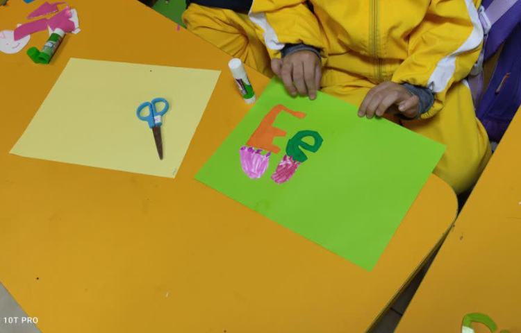 فعالیت دستورزی حرف E e پایه پیش دبستانی 6