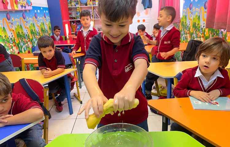 فعالیت دست ورزی در زنگ زبان 2